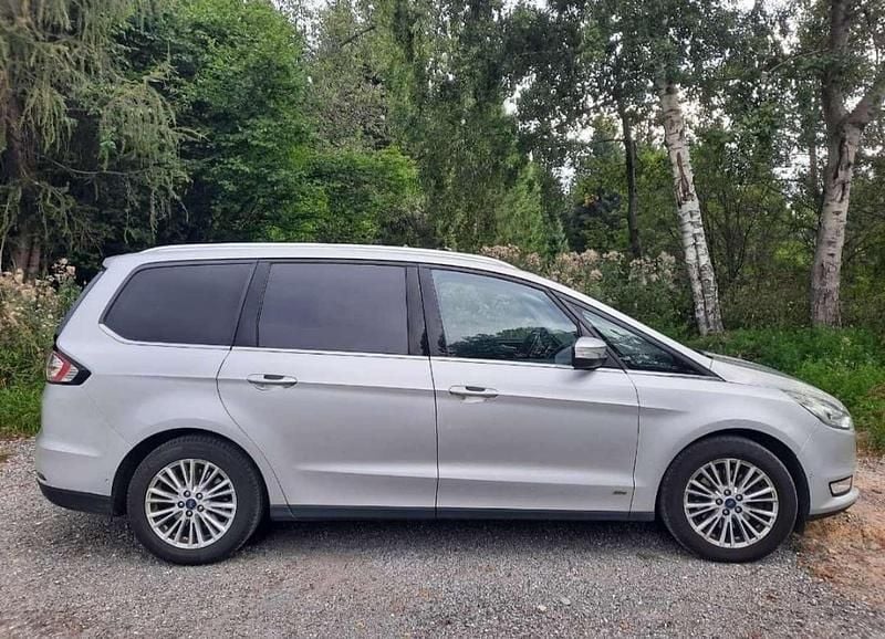 Gebraucht Ford Galaxy Titanium 179 PS (131 kW) 2017 Silber Van / Kleinbus