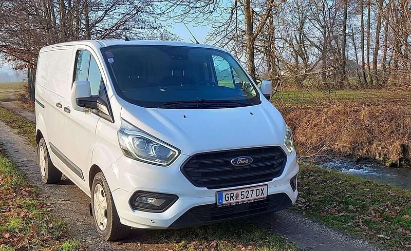 Gebraucht Ford Tourneo Titanium 83 PS (61 kW) 2020 Van / Kleinbus