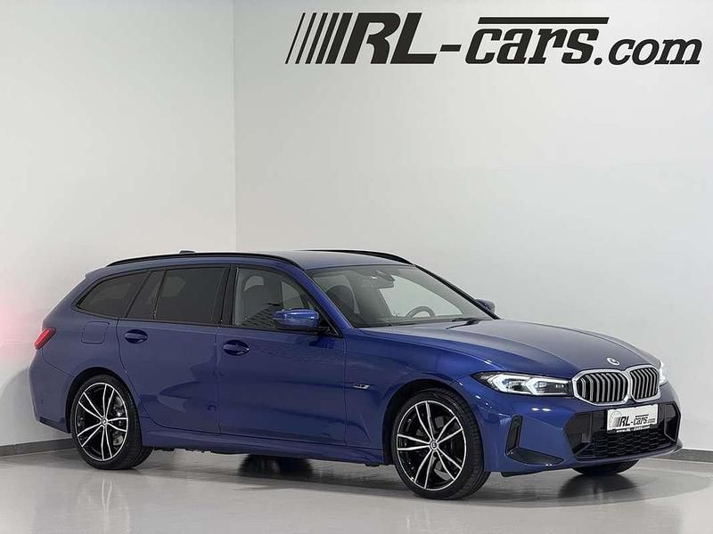 Gebraucht BMW 330e M Sport 292 PS (214 kW) 2022 Blau Kombi
