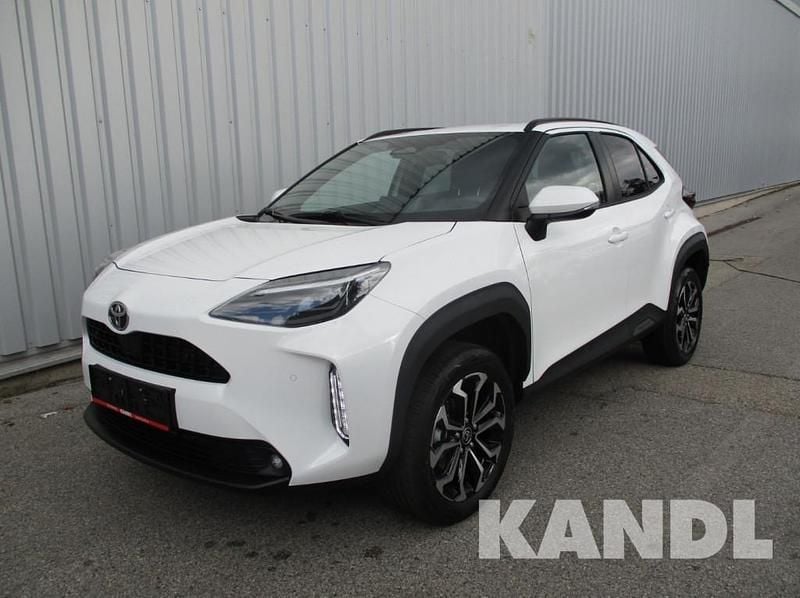 Neu 2025 Toyota Yaris Hybrid Active Limousine | € 28.490 (Fairer Preis) - Bild 1/4