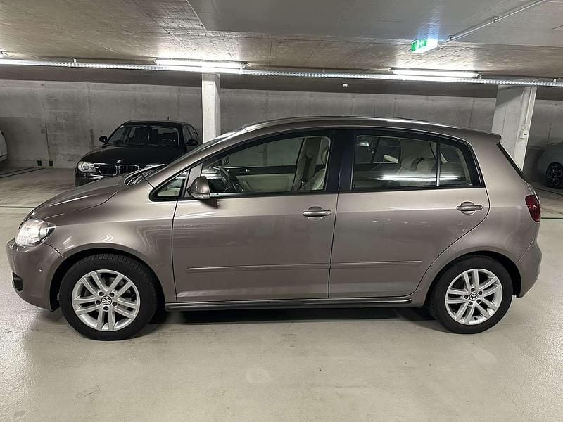 Gebraucht VW Golf VI Highline 122 PS (89 kW) 2011 Kleinwagen