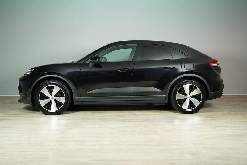 Gebraucht Porsche Macan 300 kW (408 PS) 2025 Schwarz  metallic SUV