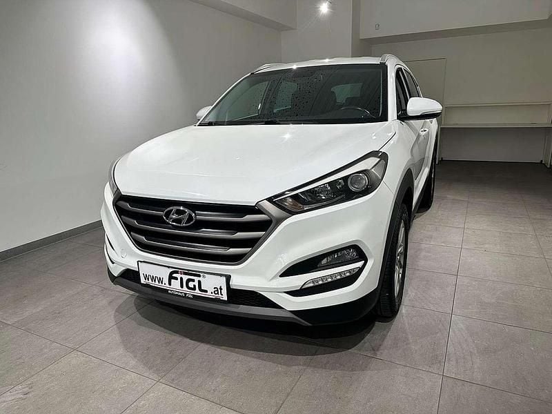 Gebraucht Hyundai Tucson GO! 116 PS (85 kW) 2016 Weiß SUV