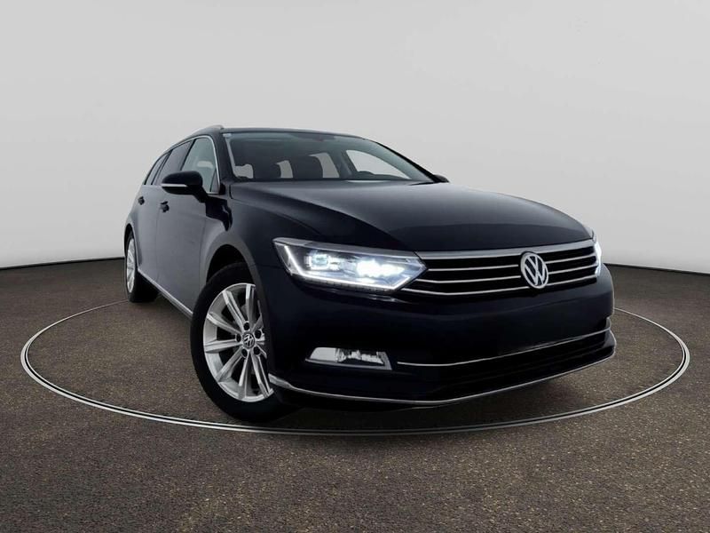 Gebraucht VW Passat Highline 150 PS (110 kW) 2016 Schwarz Kombi