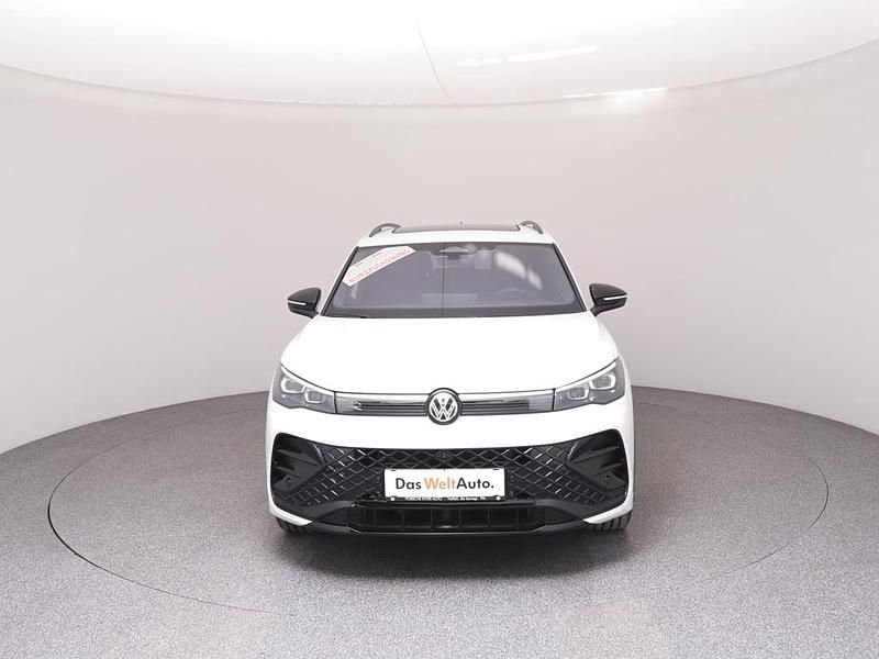 Neu VW Tiguan Sport 204 PS (150 kW) 2025 Weiss  metallicperleffekt SUV
