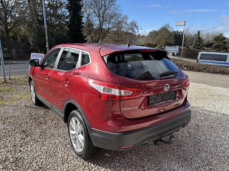 Gebraucht Nissan Qashqai Acenta 131 PS (96 kW) 2015 SUV