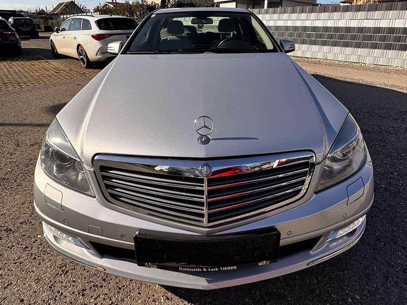 Silber Gebraucht 2010 Mercedes C350 Limousine | € 12.000 - Bild 1/4