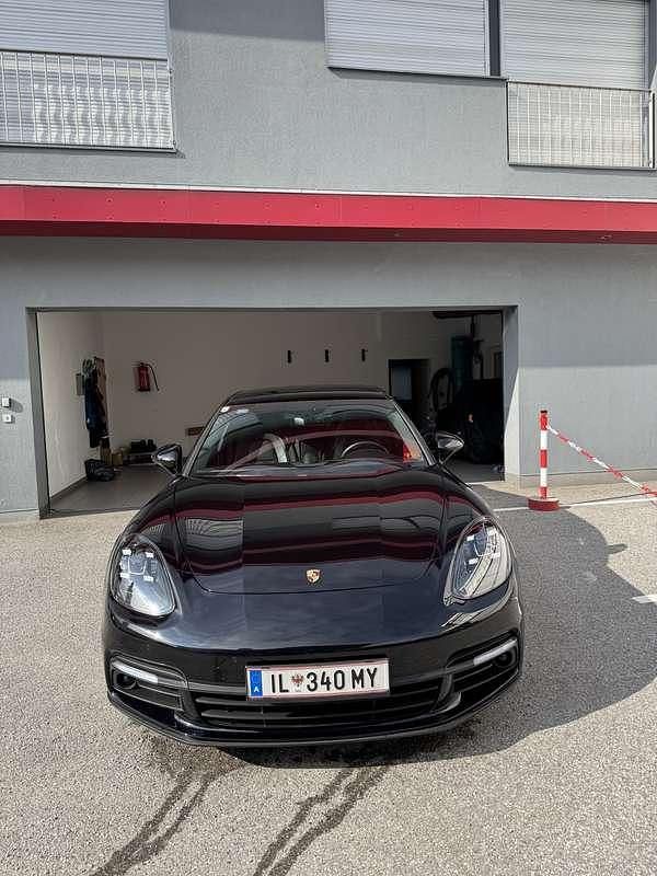 Gebraucht Porsche Panamera 4 330 PS (242 kW) 2017 Schwarz Limousine
