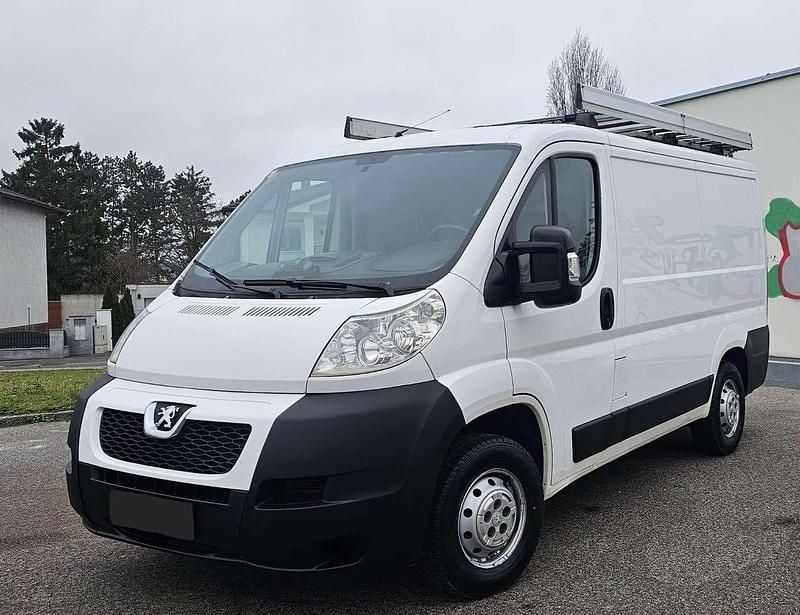Weiß Gebraucht 2010 Peugeot Boxer Van | € 6.800 (Superpreis) - Bild 1/4