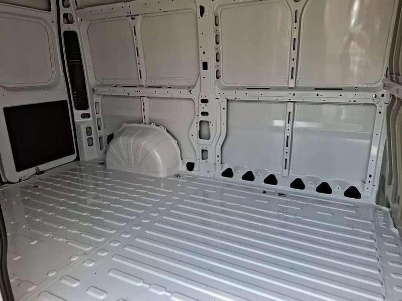 Gebraucht Citroën Jumper 140 PS (102 kW) 2025 Weiß Van / Kleinbus