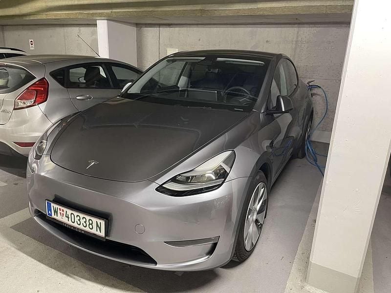 Gebraucht Tesla Model Y Long Range AWD 258 kW (351 PS) 2023 Silber SUV