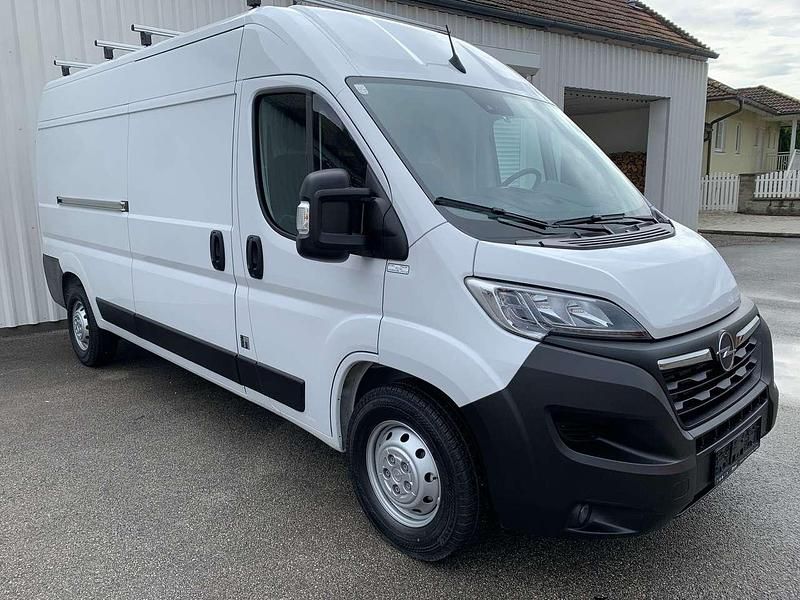 Weiß Gebraucht 2023 Opel Movano Van | € 29.000 (Fairer Preis) - Bild 1/4
