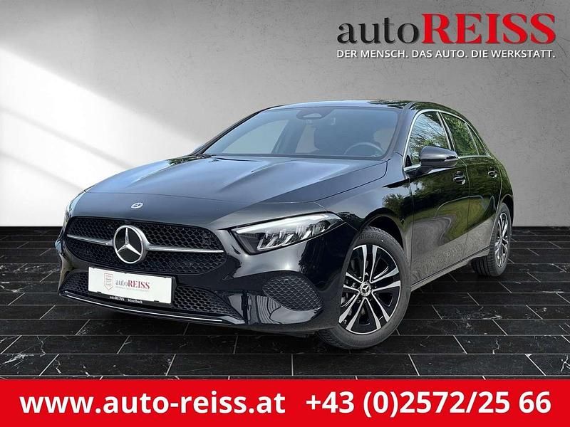 Gebraucht Mercedes A180 Advanced 136 PS (100 kW) 2024 Schwarz Kleinwagen