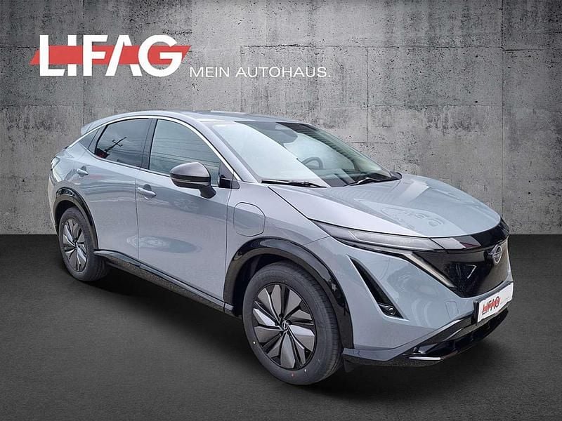 Grau Gebraucht 2023 Nissan Ariya Basis SUV | € 35.990 (Fairer Preis) - Bild 1/3
