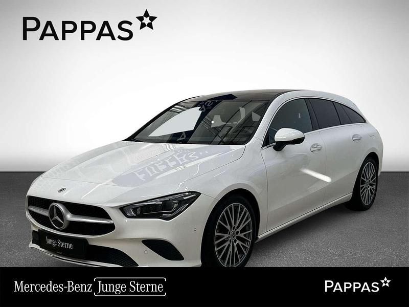 Weiß Gebraucht 2021 Mercedes CLA220 Shooting Brake Advanced Kombi | € 36.900 (Teuer) - Bild 1/3