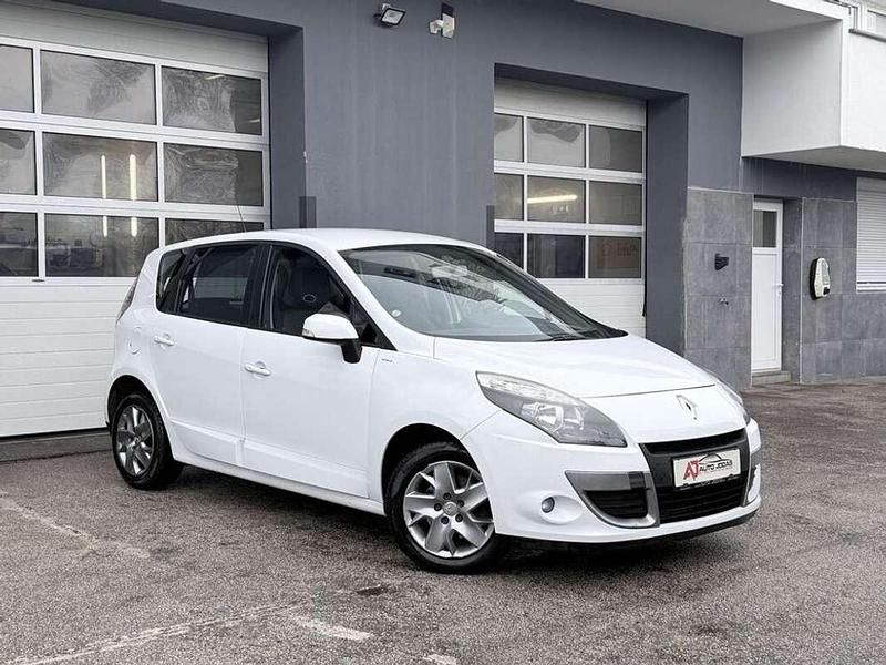 Gebraucht Renault Scénic III 95 PS (69 kW) 2011 Weiß Van / Kleinbus