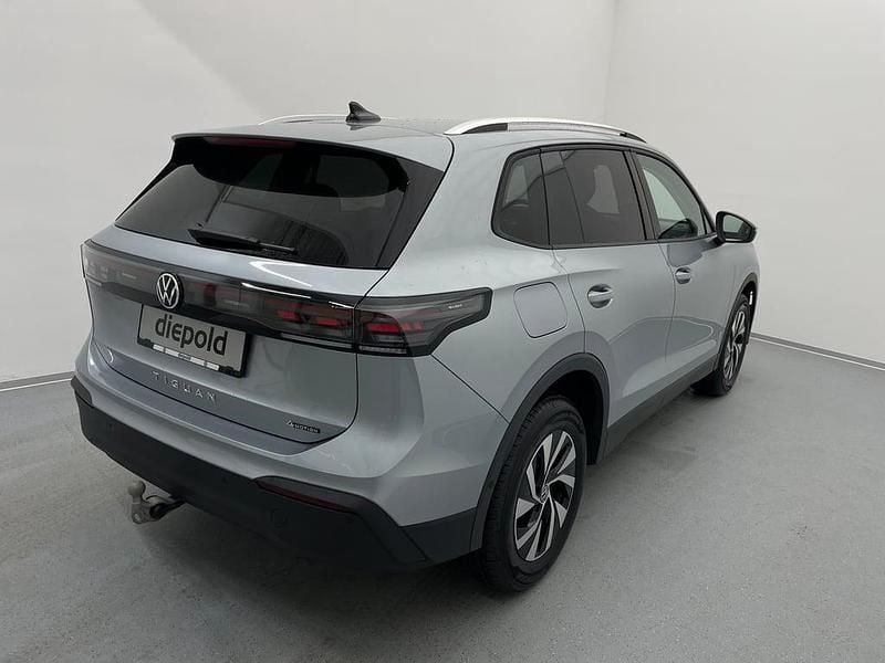 Neu VW Tiguan 193 PS (141 kW) 2026 Silber  metallic SUV