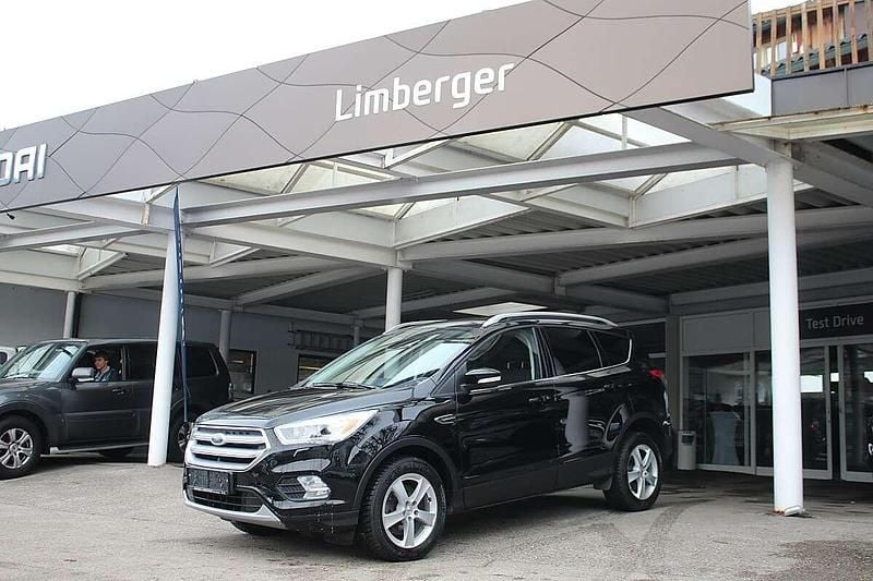 Gebraucht Ford Kuga Titanium 120 PS (88 kW) 2017 Schwarz SUV