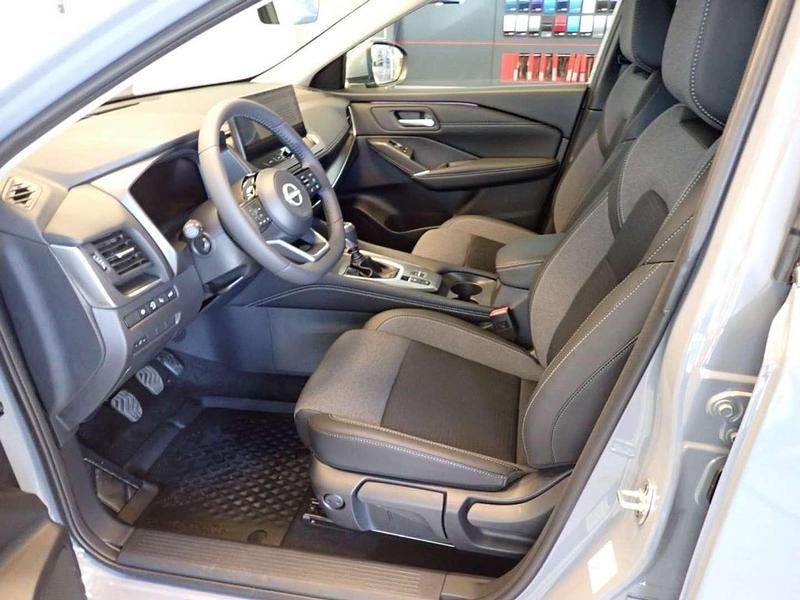 Neu Nissan Qashqai N-Connecta 140 PS (102 kW) 2025 Weiß SUV