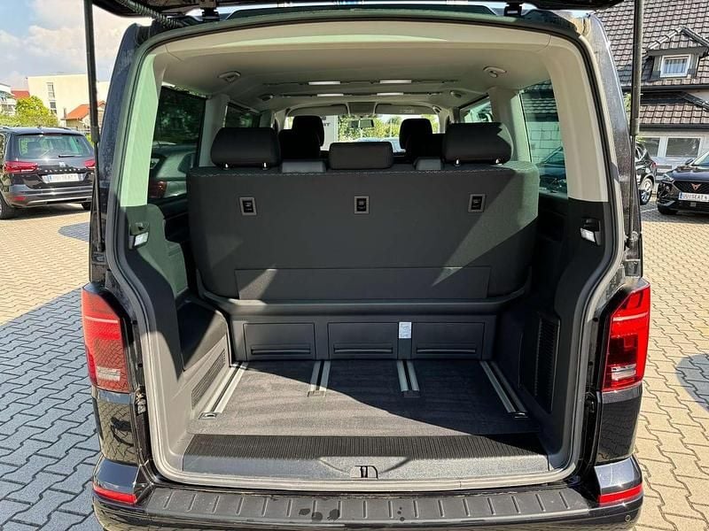 Gebraucht VW Multivan Trendline 150 PS (110 kW) 2021 Schwarz  metallicperleffektno Van