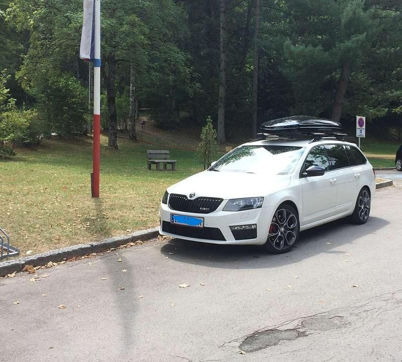 Gebraucht Skoda Octavia RS 184 PS (135 kW) 2014 Weiß Kleinwagen