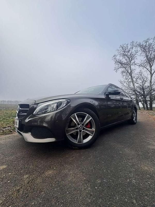 Gebraucht Mercedes C180 Avantgarde 116 PS (85 kW) 2017 Braun Kombi