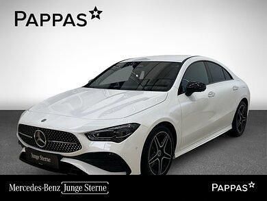 Polarweiß Gebraucht 2024 Mercedes CLA200 AMG line Coupé | € 44.900 (Fairer Preis) - Bild 1/4