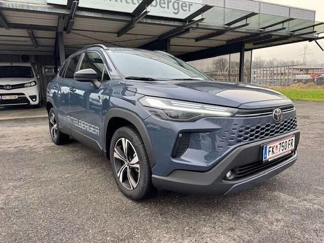Gebraucht Toyota Corolla Cross 133 PS (97 kW) 2025 Grau SUV
