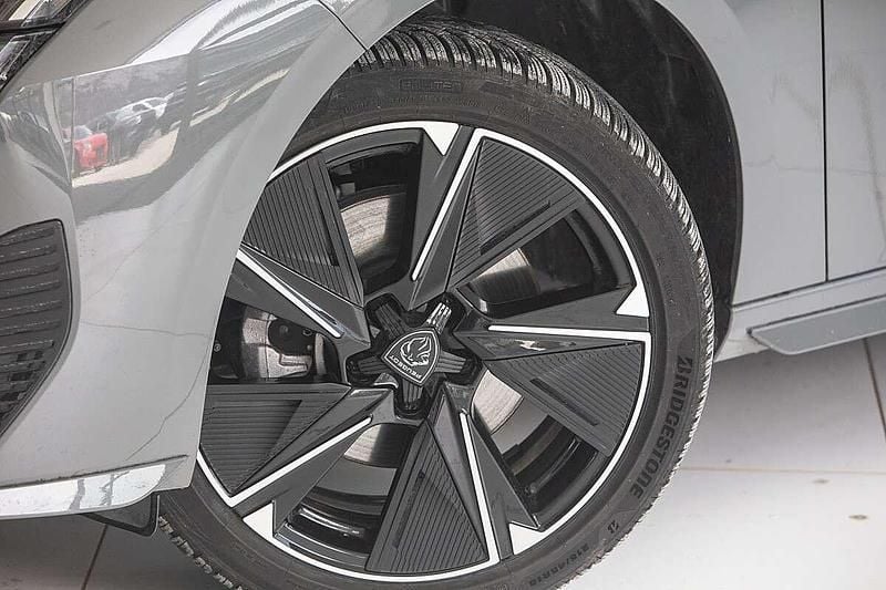 Gebraucht Peugeot 308 GT 114 kW (156 PS) 2025 Grau Limousine
