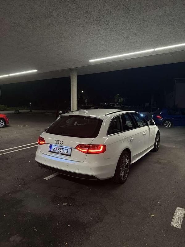 Gebraucht Audi A4 150 PS (110 kW) 2015 Kombi