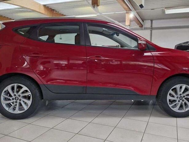 Gebraucht Hyundai ix35 Premium 136 PS (100 kW) 2013 Rot SUV