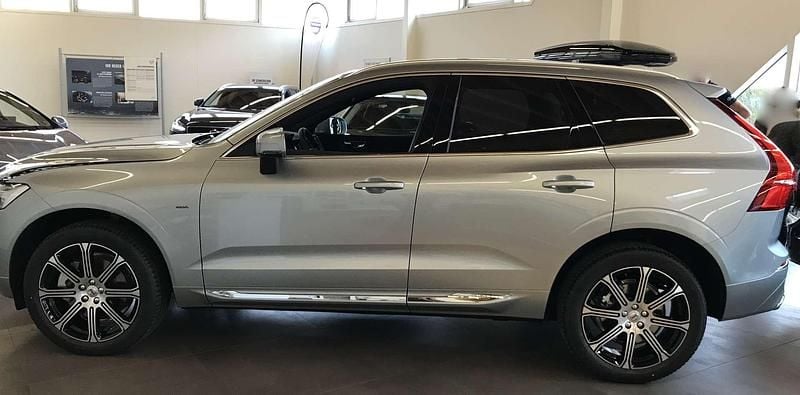 Silber Gebraucht 2018 Volvo XC60 Inscription SUV | € 30.800 (Fairer Preis) - Bild 1/4
