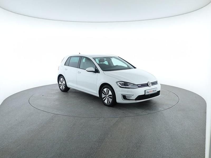 Gebraucht VW e-Golf 100 kW (136 PS) 2018 Weiss  normal Kleinwagen