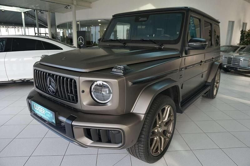 Grau Neu 2025 Mercedes G63 AMG AMG SUV | € 385.890 - Bild 1/4