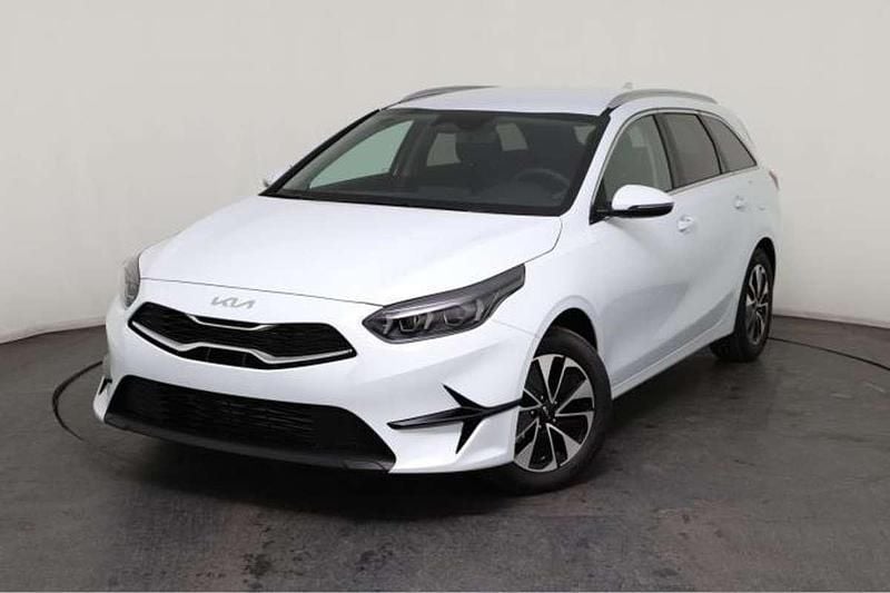Weiß Neu 2025 Kia Ceed Sportswagon Kombi | € 28.885 (Guter Preis) - Bild 1/4