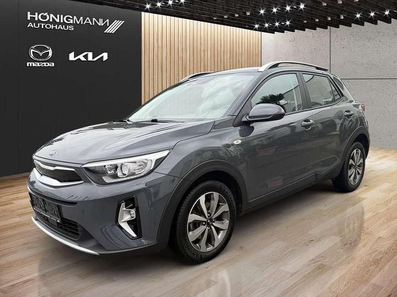 Grau Gebraucht 2021 Kia Stonic Silver SUV | € 16.790 (Fairer Preis) - Bild 1/4