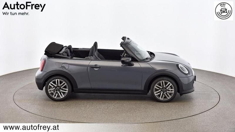 Gebraucht Mini Cooper Cabriolet 163 PS (119 kW) 2025 Grau Cabrio