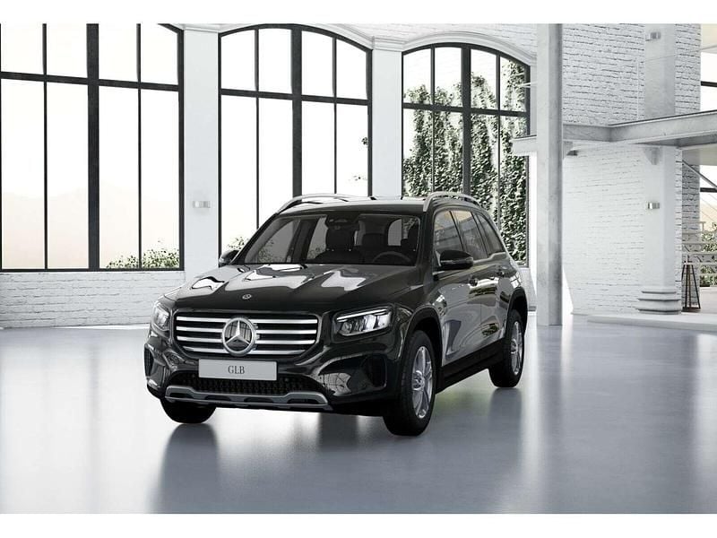 Gebraucht Mercedes GLB200 Edition 150 PS (110 kW) 2024 Nachtschwarz SUV