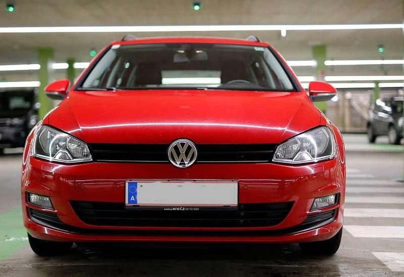 Gebraucht VW Golf VII 90 PS (66 kW) 2015 Rot Kombi