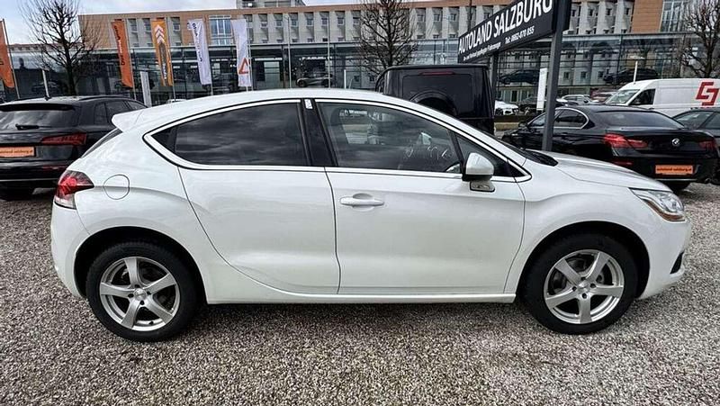 Gebraucht Citroën DS4 114 PS (83 kW) 2013 Weiß Kleinwagen