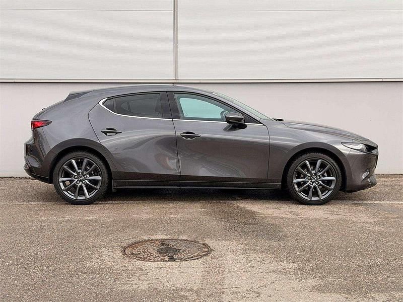 Gebraucht Mazda 3 Exclusive-Line 140 PS (102 kW) 2024 Machine grau Limousine