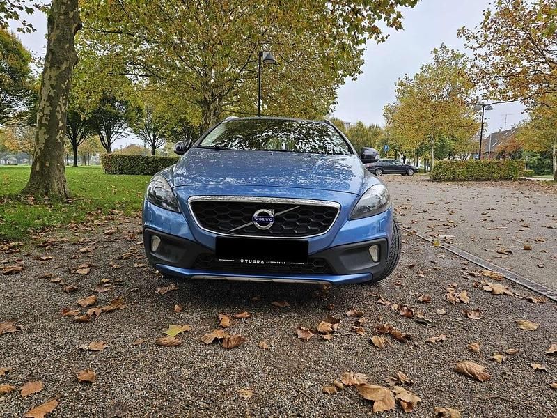 Gebraucht Volvo V40 CC Momentum 114 PS (83 kW) 2016 Kombi