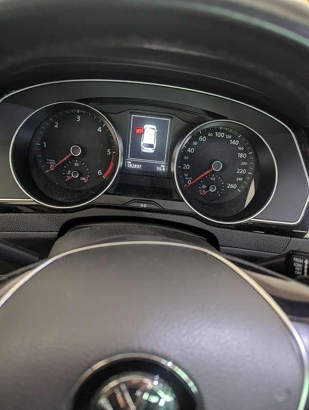 Blau Gebraucht 2015 VW Passat Alltrack Kombi | € 17.500 (Fairer Preis) - Bild 1/4