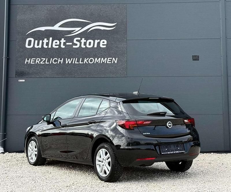 Gebraucht Opel Astra 136 PS (100 kW) 2019 Schwarz Kleinwagen