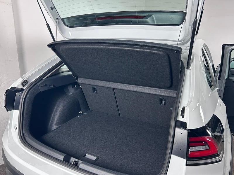 Gebraucht VW Taigo 95 PS (69 kW) 2025 Weiss  normal SUV