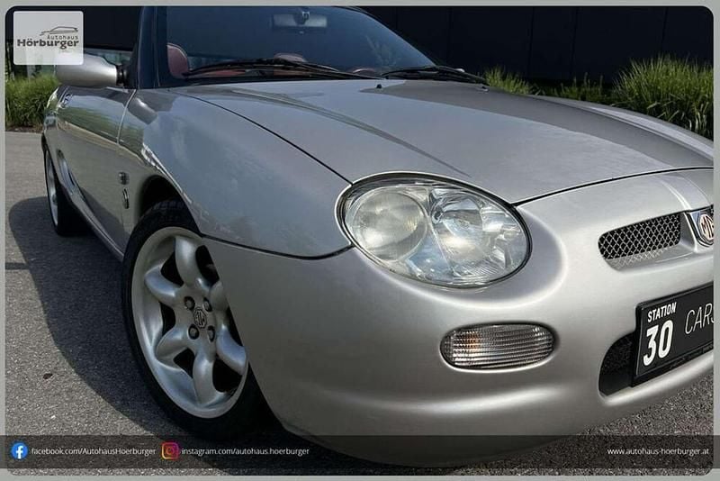 Silber Gebraucht 1999 MG F Cabrio | € 8.900 - Bild 1/4