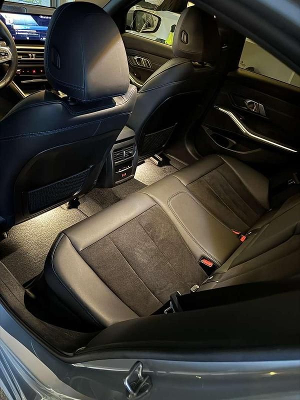 Gebraucht BMW 330 184 PS (135 kW) 2023 Limousine
