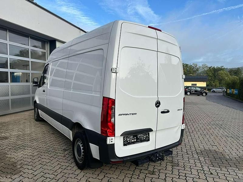 Gebraucht Mercedes Sprinter 150 PS (110 kW) 2023 Weiß Van