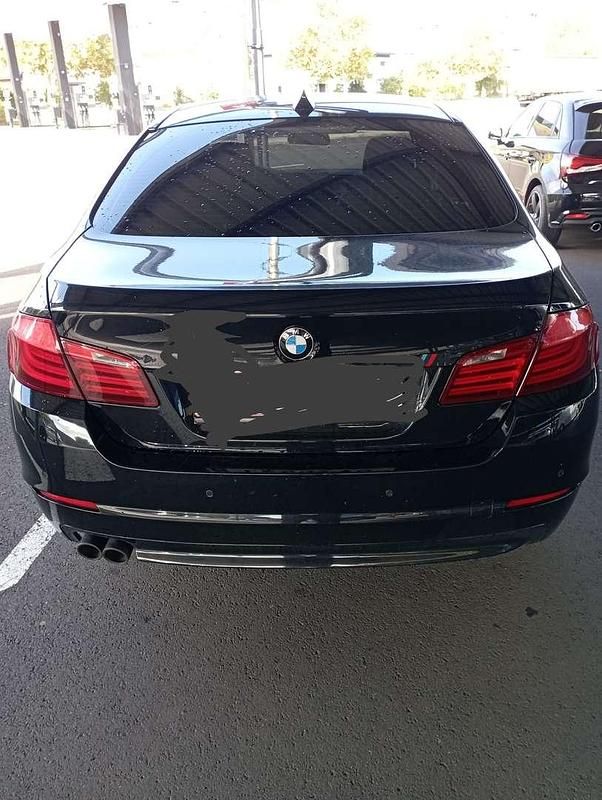 Gebraucht BMW 520 184 PS (135 kW) 2013 Schwarz Limousine