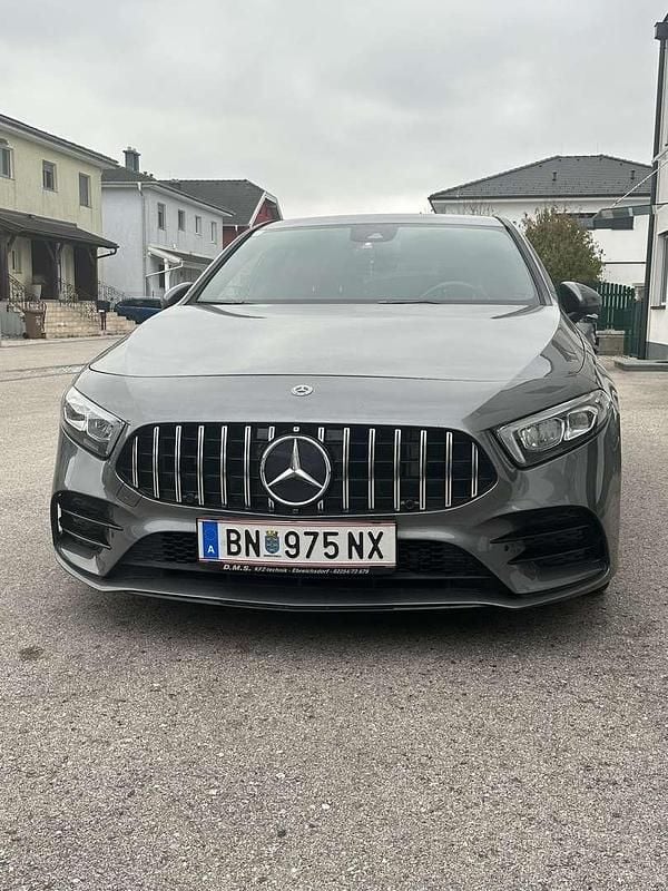 Gebraucht Mercedes A180 116 PS (85 kW) 2018 Limousine